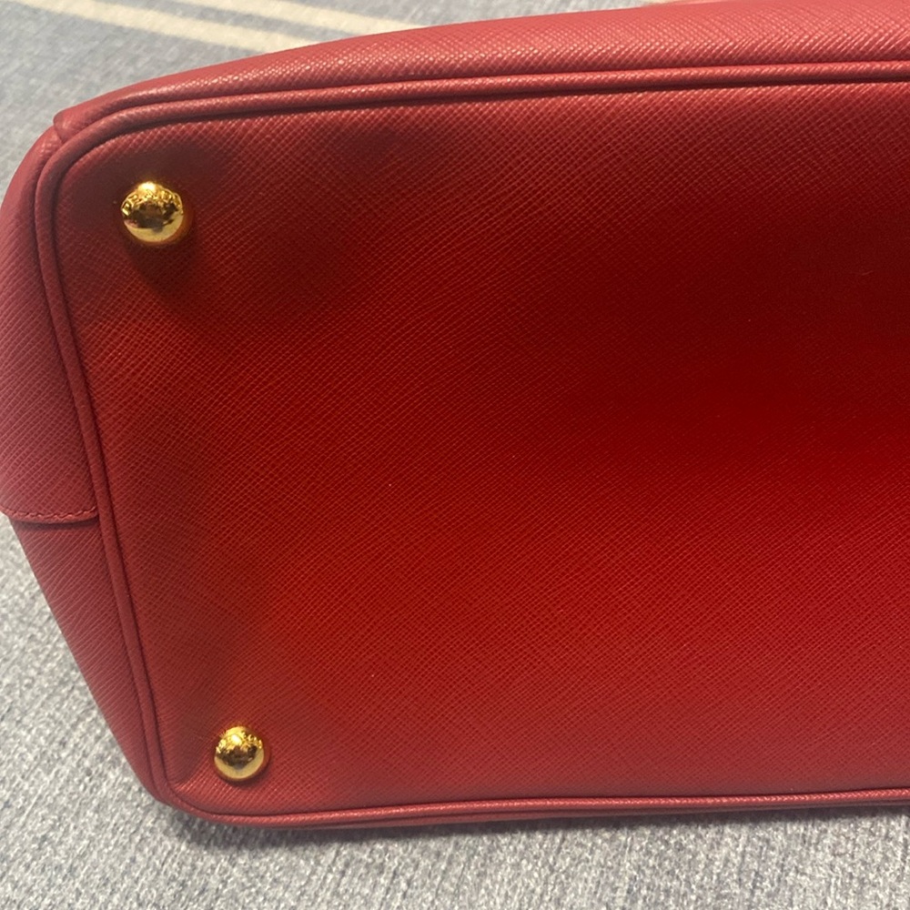 Prada Authentic Red Saffiano Leather Lux Classic Workbag Tote Handbag Bag Purse - Picture 3 of 16